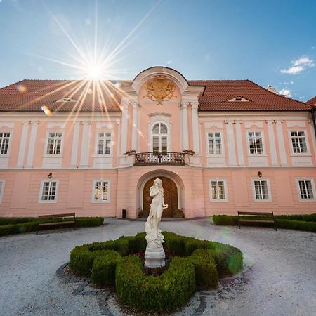 Hotel Zamek Hradek U Susice Esterno foto