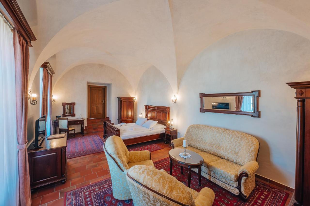 Hotel Zamek Hradek U Susice Esterno foto